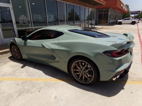 Used 2024 Chevrolet Corvette Stingray Premium Cpe w/ Z51 Performance Package RWD image 27