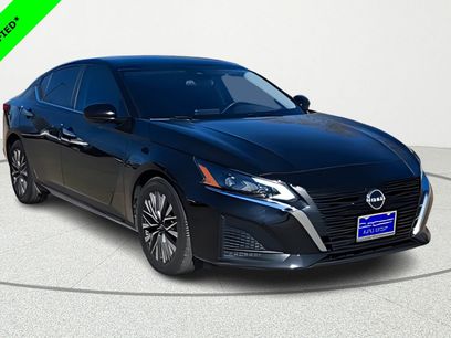 Used 2023 Nissan Altima 2.5 SV