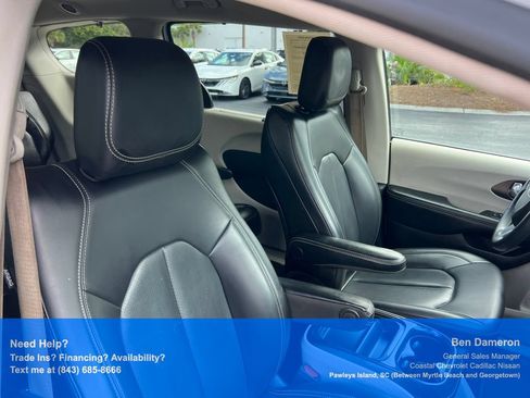 Used 2021 Chrysler Voyager Lxi FWD image 24