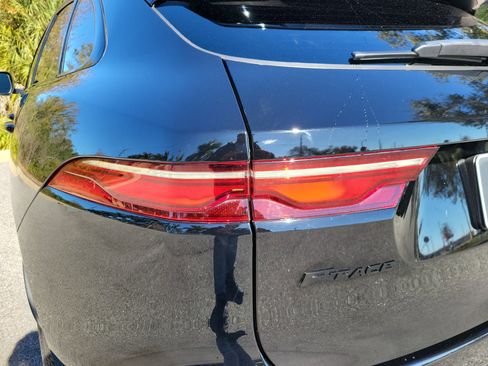 Used 2021 Jaguar F-PACE S image 10
