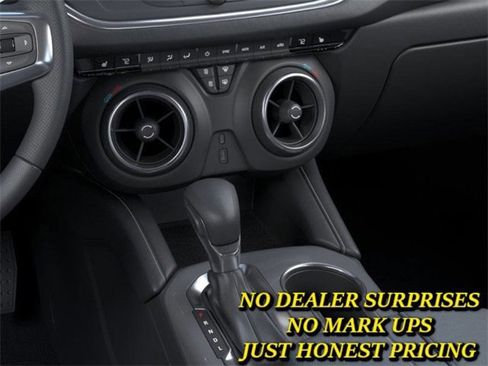 New 2025 Chevrolet Blazer LT w/ Driver Confidence Package image 11