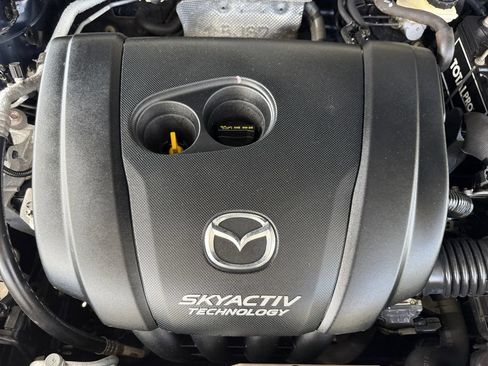 Used 2016 MAZDA MAZDA3 i Sport w/ Preferred Equipment Package FWD image 20