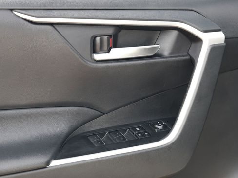 Used 2024 Toyota RAV4 XLE image 25