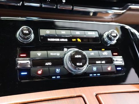 Certified 2023 Lincoln Navigator L Reserve AWD/4WD image 29