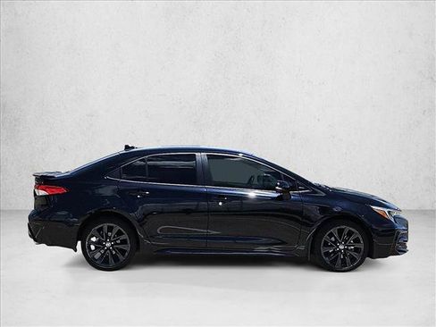 Used 2025 Toyota Corolla SE FWD image 4