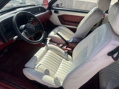 Used 1988 Ford Mustang GT RWD image 3