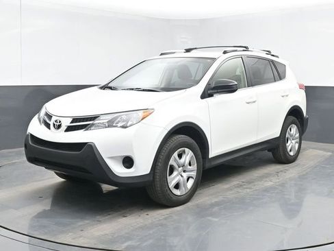 Used 2015 Toyota RAV4 LE AWD/4WD image 5