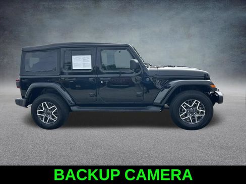 Certified 2025 Jeep Wrangler Unlimited Sahara AWD/4WD image 4