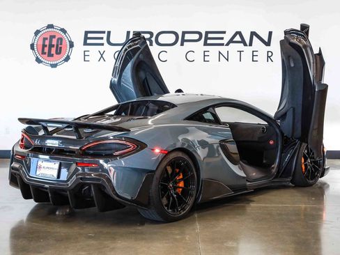 Used 2019 McLaren 600LT RWD image 13