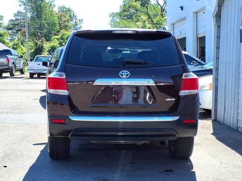 Used 2013 Toyota Highlander Limited AWD/4WD image 4