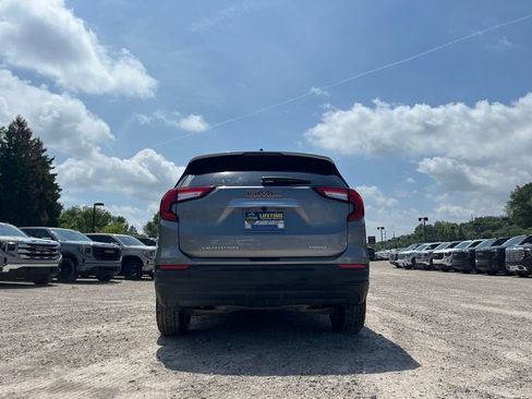 Used 2024 GMC Terrain SLE w/ Driver Convenience Package AWD/4WD image 7