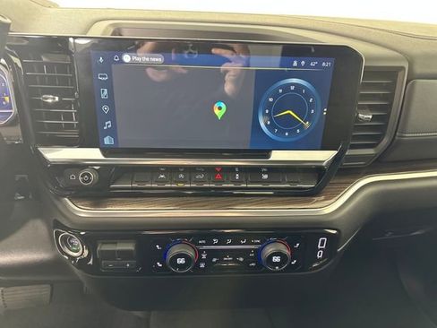Used 2025 Chevrolet Silverado 1500 LT image 23