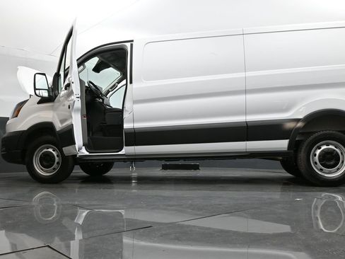 New 2026 Ford Transit 250 Base image 28