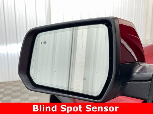 Used 2023 GMC Acadia SLT w/ Preferred Package image 37