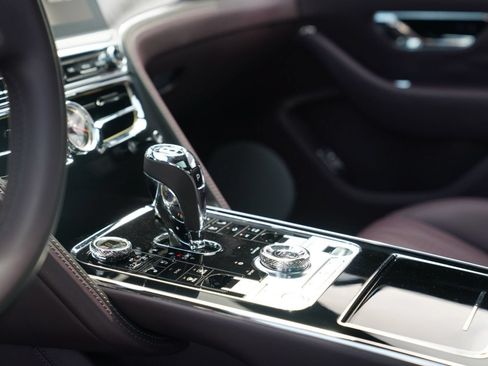 Used 2023 Bentley Flying Spur S V8 AWD/4WD image 12