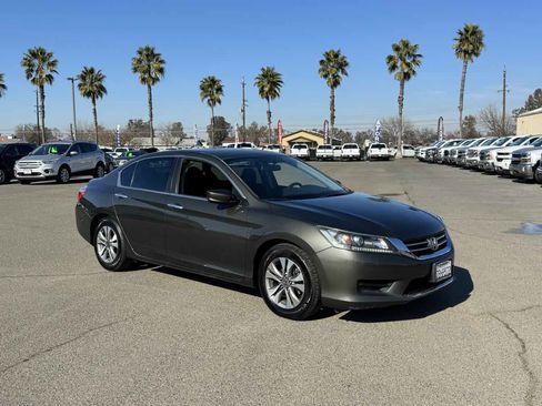 Used 2013 Honda Accord LX image 2