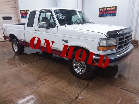 Used 1994 Ford F150 XL AWD/4WD image 1