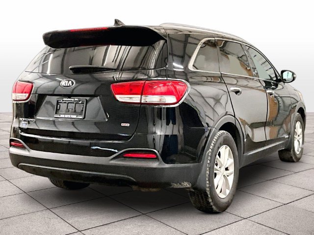 Used 2017 Kia Sorento AWD w/ LX Convenience Package image 12