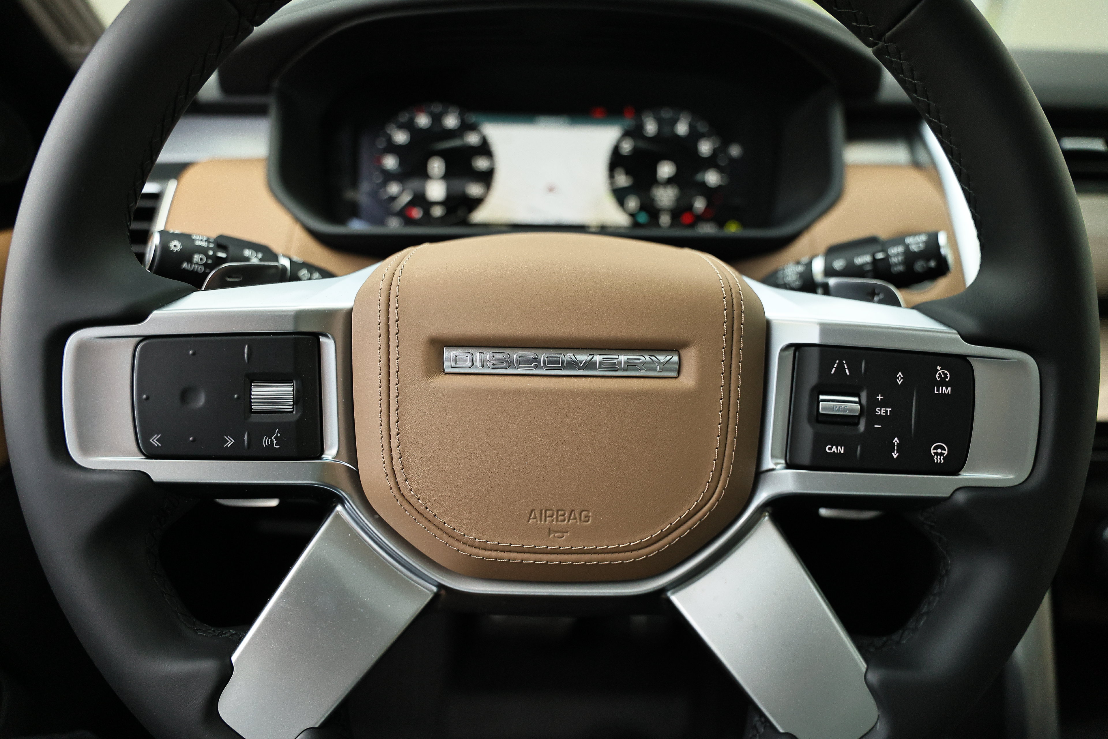 New 2026 Land Rover Discovery Limited Edition AWD/4WD image 50
