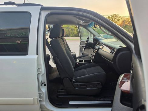 Used 2008 Chevrolet Tahoe LT w/ Convenience Package 1 RWD image 32