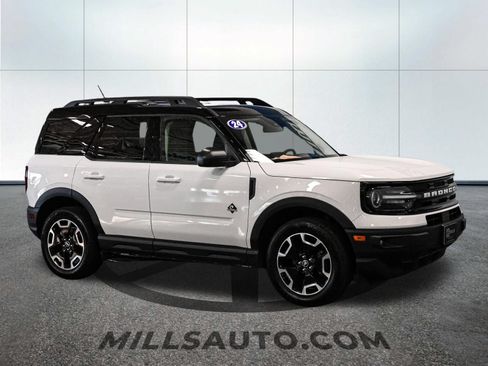 Certified 2024 Ford Bronco Sport Outer Banks w/ Tech Package AWD/4WD image 10
