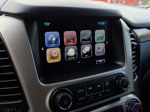 Used 2018 GMC Yukon Denali image 40