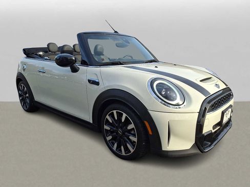 Used 2022 MINI Cooper S w/ Signature Upholstery Package image 3