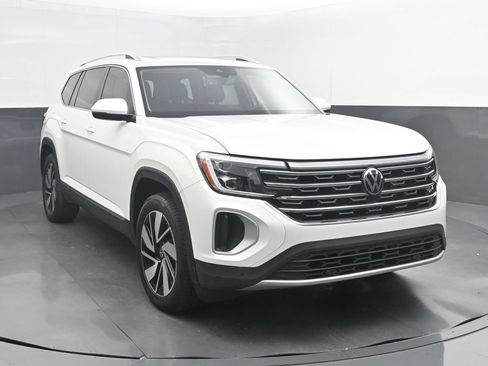 Used 2024 Volkswagen Atlas SEL AWD/4WD image 1
