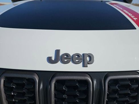 Used 2024 Jeep Compass Trailhawk image 30