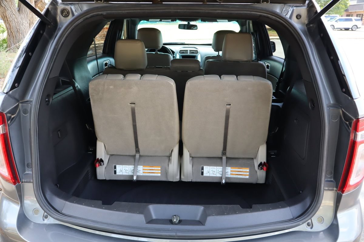 Used 2012 Ford Explorer XLT FWD image 14