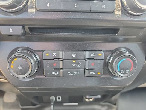 Used 2018 Ford F150 XLT w/ Equipment Group 302A Luxury RWD image 31