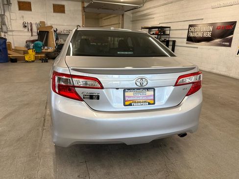 Used 2012 Toyota Camry SE w/ Leather Pkg FWD image 92