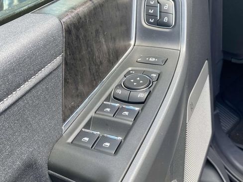 Used 2024 Ford F250 Lariat w/ Lariat Ultimate Package AWD/4WD image 19