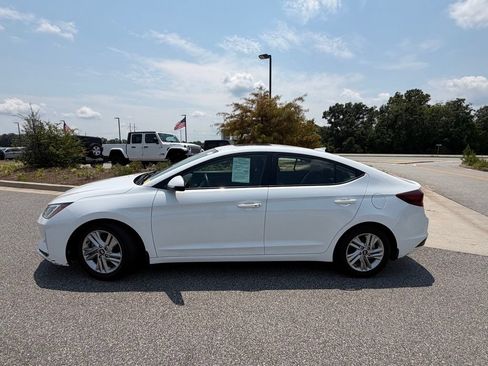 Used 2020 Hyundai Elantra Value Edition w/ Cargo Package (C1) FWD image 3
