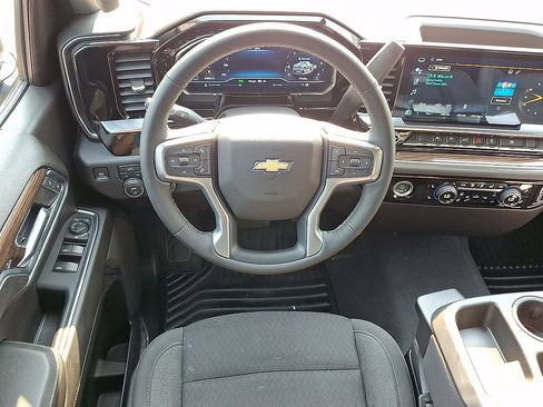 Certified 2023 Chevrolet Silverado 1500 LT AWD/4WD image 21