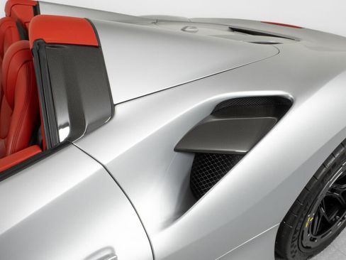 Used 2018 Ferrari 488 Spider image 17