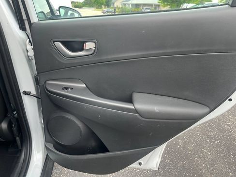 Used 2019 Hyundai Kona SE FWD image 25