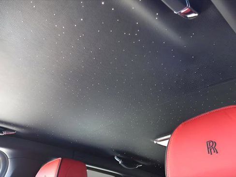 Certified 2022 Rolls-Royce Cullinan Base image 26