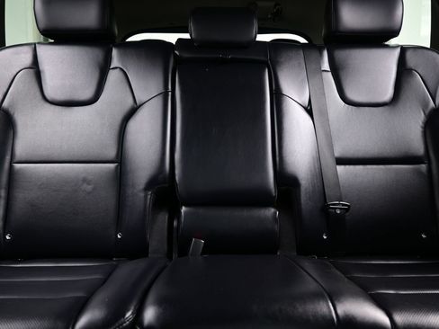 Used 2020 Kia Telluride LX AWD/4WD image 15