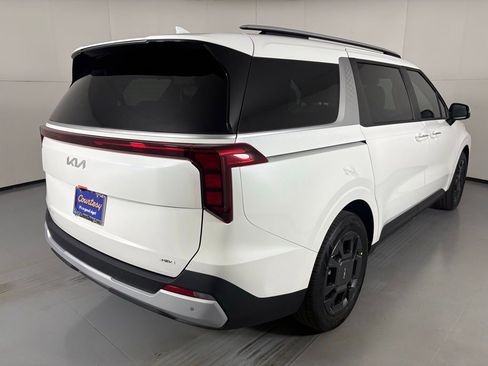 New 2026 Kia Carnival EX image 8