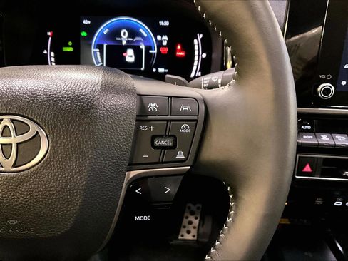 Used 2026 Toyota Camry SE image 24