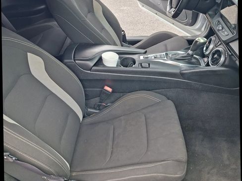 Used 2016 Chevrolet Camaro SS RWD image 10