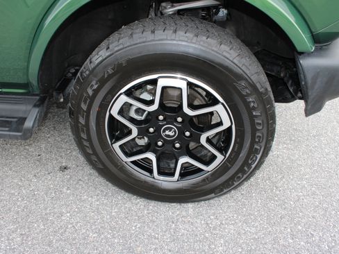 Used 2025 Ford Bronco Outer Banks AWD/4WD image 9