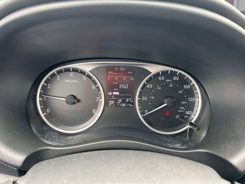 Used 2022 Nissan Kicks S FWD image 27