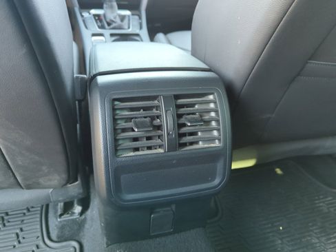 Used 2022 Volkswagen Arteon SE image 30