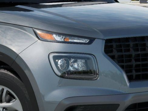 Certified 2026 Hyundai Venue SE FWD image 9