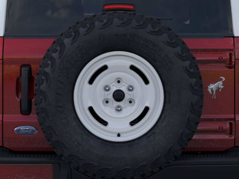 Used 2025 Ford Bronco Heritage Edition AWD/4WD image 25