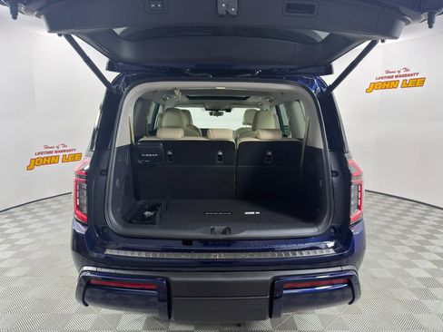 New 2026 Nissan Armada Platinum image 5