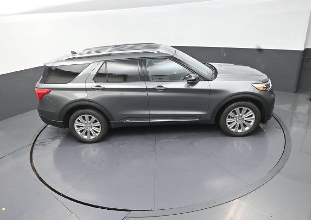 Used 2023 Ford Explorer Limited w/ Hybrid Equipment Group 310A AWD/4WD image 30