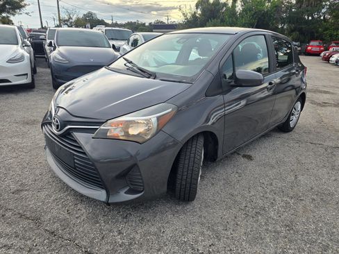 Used 2017 Toyota Yaris L FWD image 3